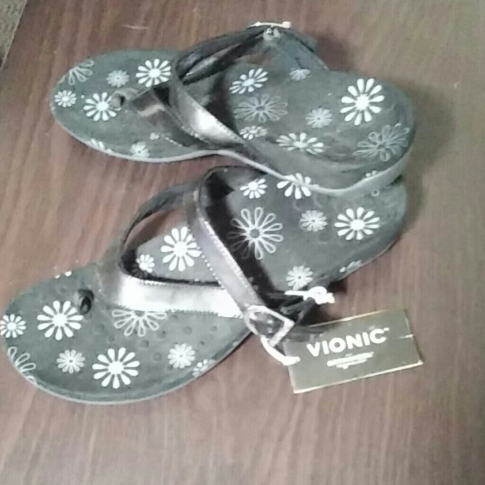 Vionic orthaheel molly sandals